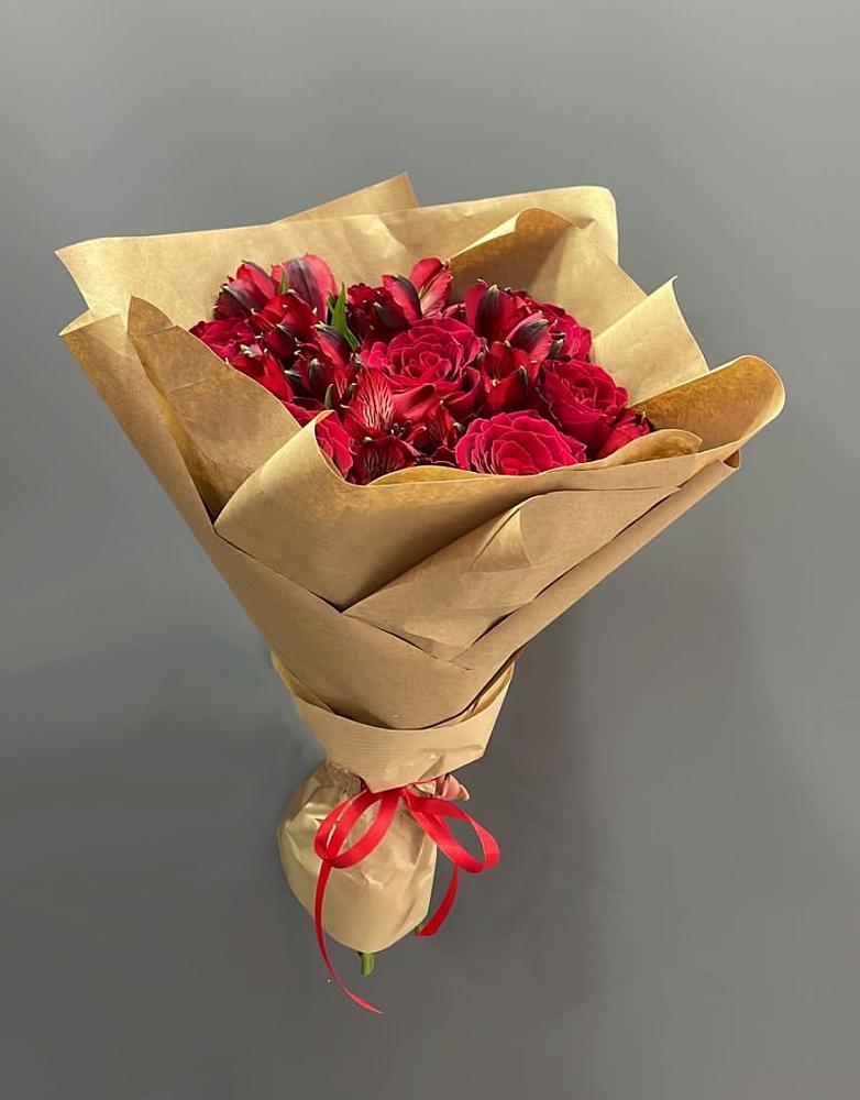 Букет цветов из: Альстромерии и Розы в Сорокино