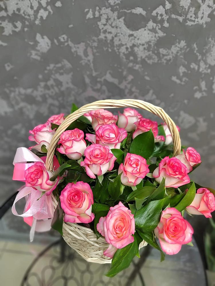 Цветочная композиция из Розы в корзине в Сорокино