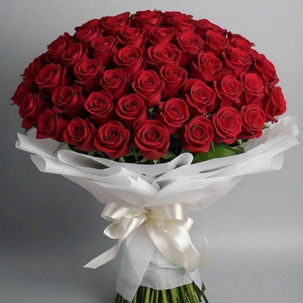 Букет 101 Красная роза Блэк Мэджик в Сорокино