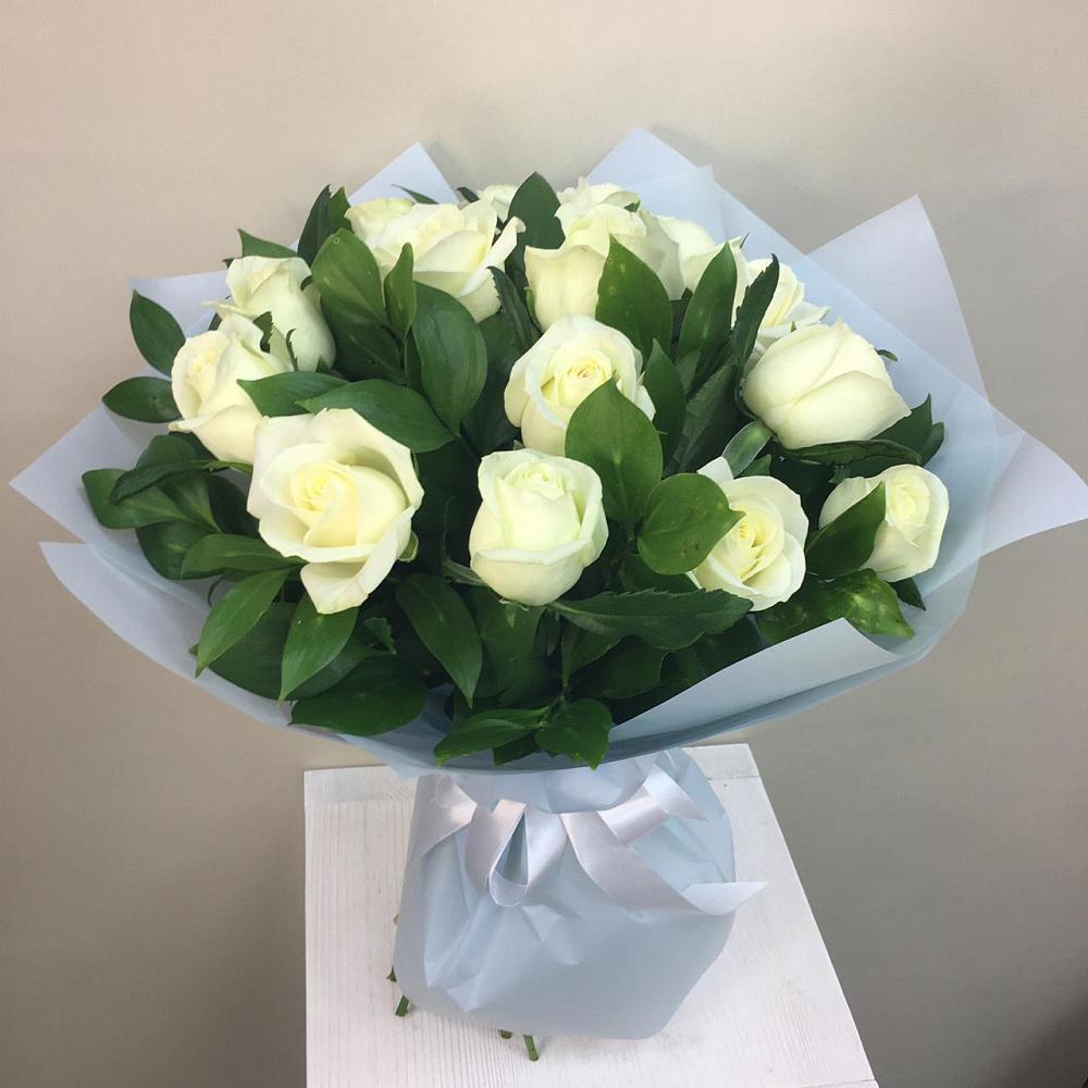 Букет 15 Белых роз Проуд в Сорокино