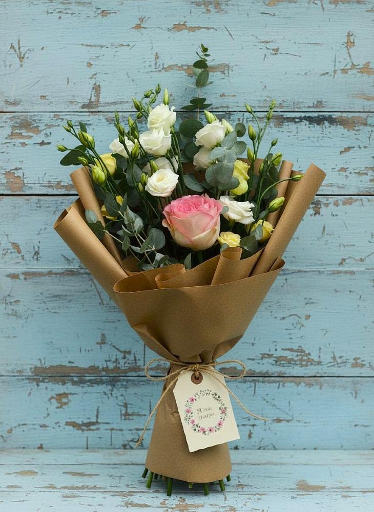 Букет цветов из: Розы и Лизиантусы в Сорокино