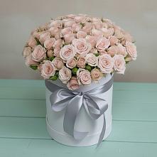 Цветочная композиция из Розы в шляпной коробке в Сорокино