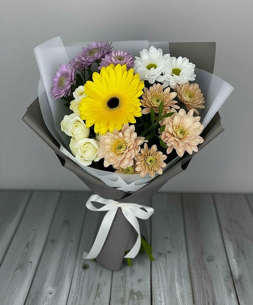 Букет цветов из: Розы, Герберы и Хризантемы в Сорокино