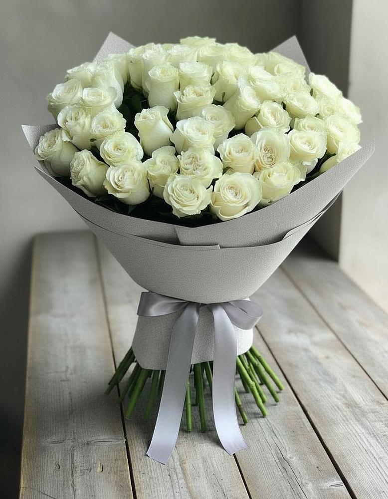 Букет 35 Белых роз в Сорокино