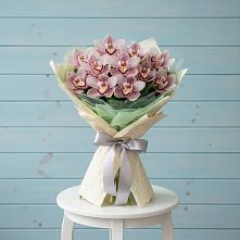 Букет цветов из:  Орхидеи и Розы #REPLACE_PRED# Сорокино