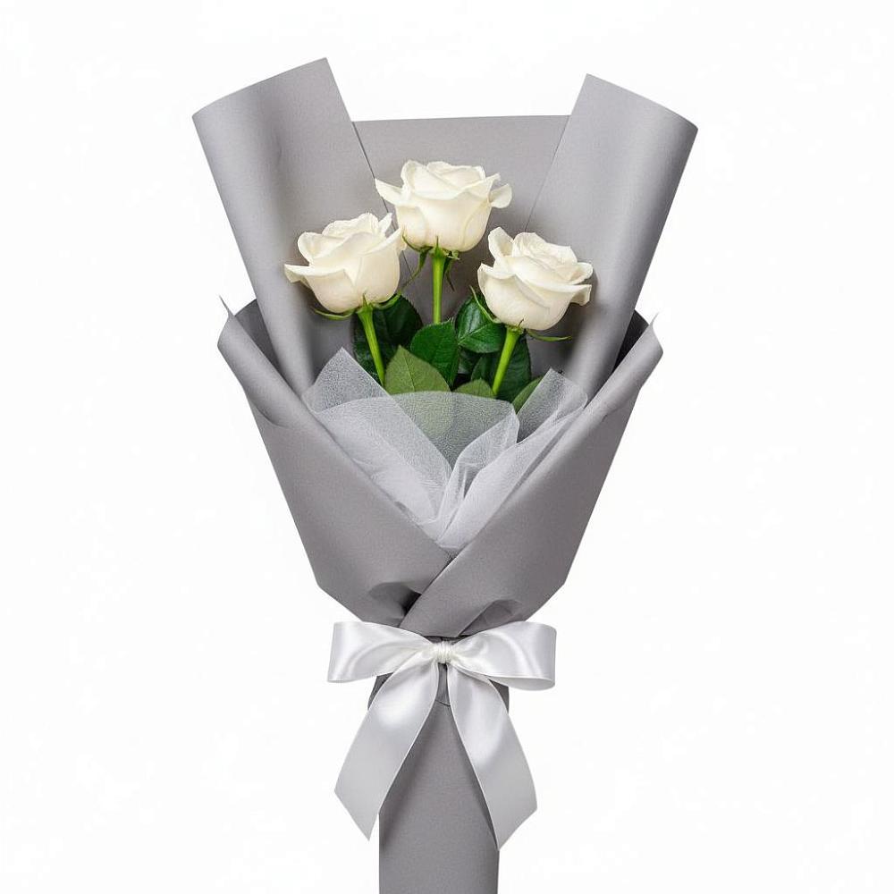 Букет 3 белые розы в Сорокино