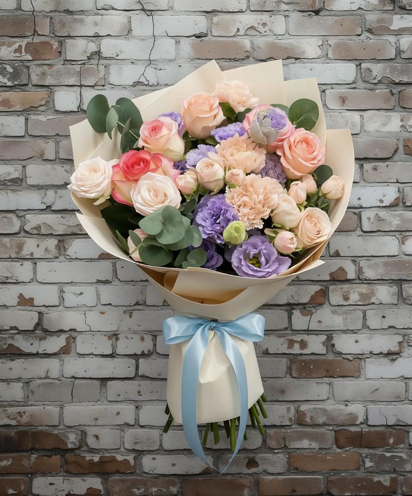 Букет цветов из: Розы, Лизиантусы и Гвоздики в Сорокино