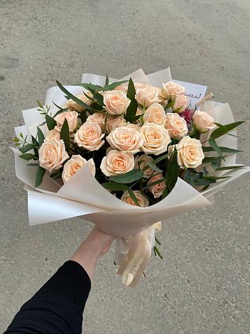 Букет Кремовые розы Латте в Сорокино