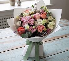 Букет цветов из:  Розы, Лизиантусы и Гвоздики #REPLACE_PRED# Сорокино