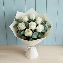Букет Белые розы в Эвкалипте в Сорокино