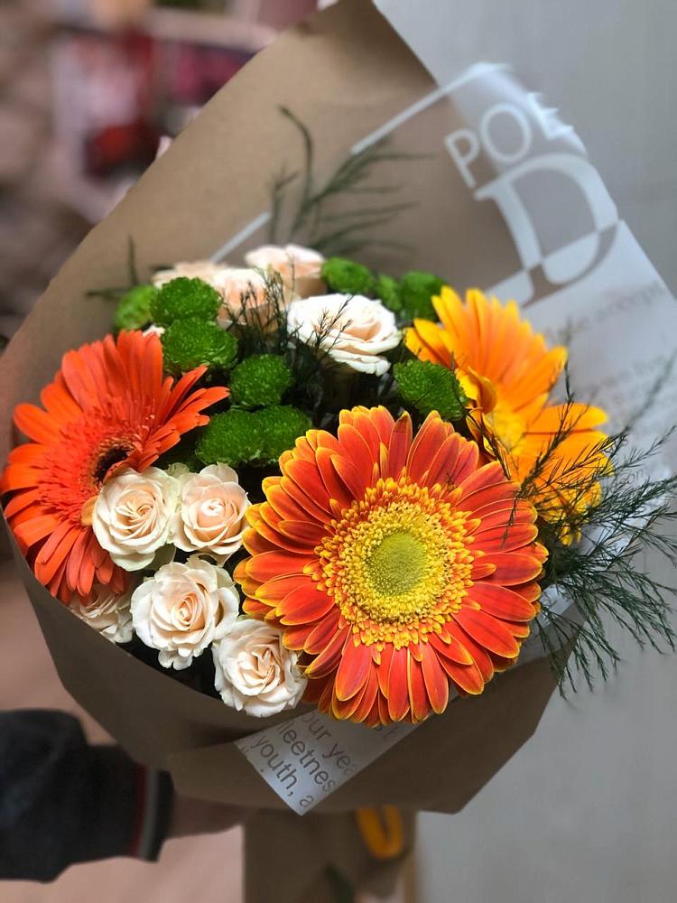 Букет цветов из: Герберы, Хризантемы и Розы в Сорокино